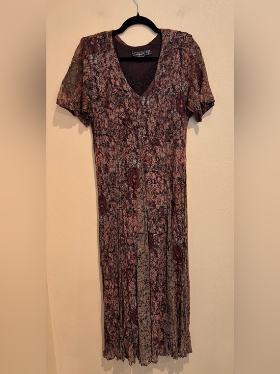 Nostalgia Dresses & Skirts - 90s Office Mom Boho Mesh & Lace Maxi Dress w/ Padded Shoulders and Slim Waist